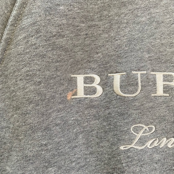 COPY - Authentic Burberry Sweater - Picture 3 of 5